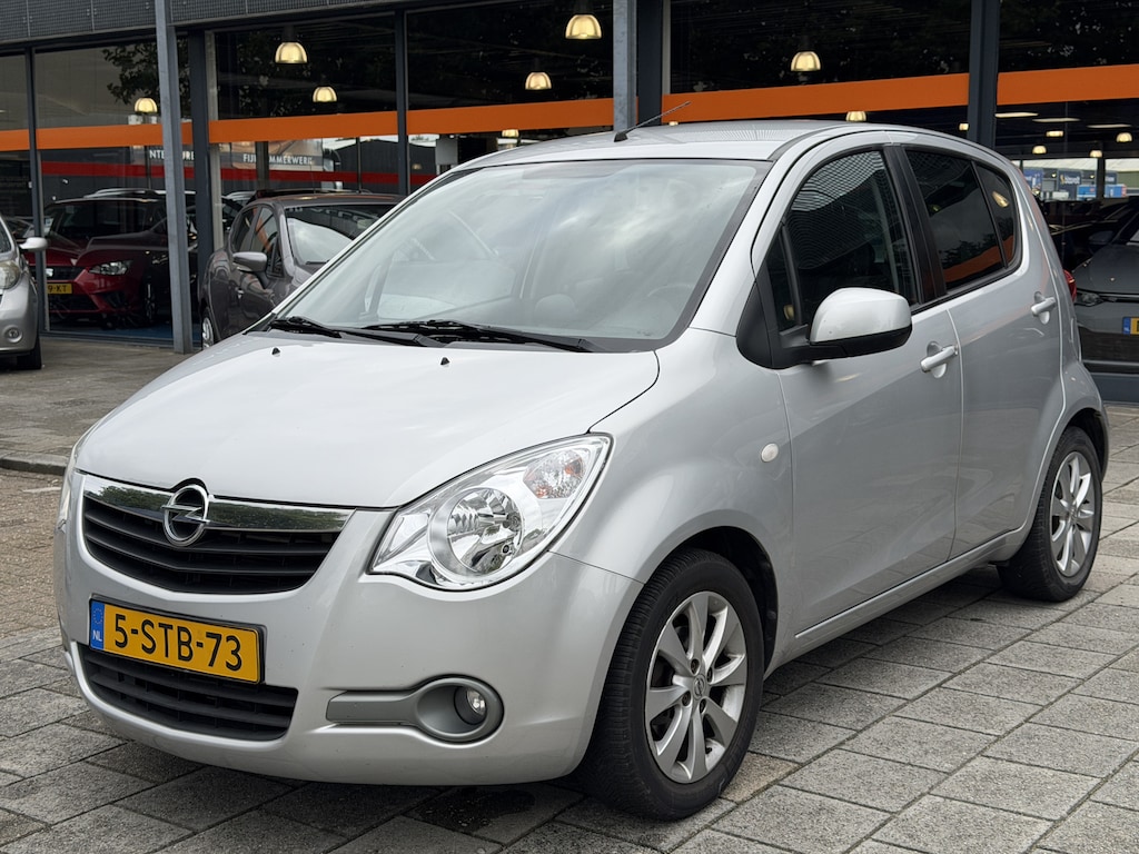 Opel Agila BWJ 11-2013 | 1.0 68PK Berlin | AIRCO | LICHTMETAAL | DONKER GLAS | EL. PAKKET | LEDEREN STUUR |