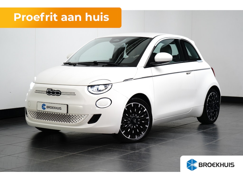 Fiat 500 La Prima By Bocceli 42 kWh Navigatie | Parkeersensoren Achter | Lederen Bekleding | Climate | Cruise | LED | 17" Lichtmetaal | Airco (automatisch) | Apple Carplay/Android Auto|telefoonintegratie premium | Centrale deurvergrendeling