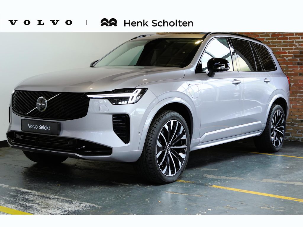 Volvo XC90 T8 Plug-in hybrid AWD Ultra Dark | Luchtvering | Semi-Electrische Wegklapbare Trekhaak | Bowers & Wilkins Premium Audio | Gelamineerde zijruiten | 360° Parkeercamera | Parkeersensoren voor + achter | Stoelverwarming