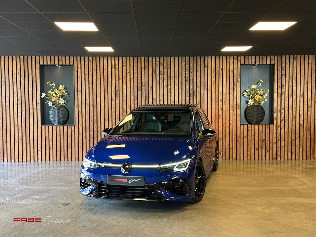 Volkswagen Golf 2.0 TSI R 4Motion / Akrapovic / Memory / Pano / H/K / HUD / Stoelventilatie / IQ Lights / Drift / Camera / Carplay