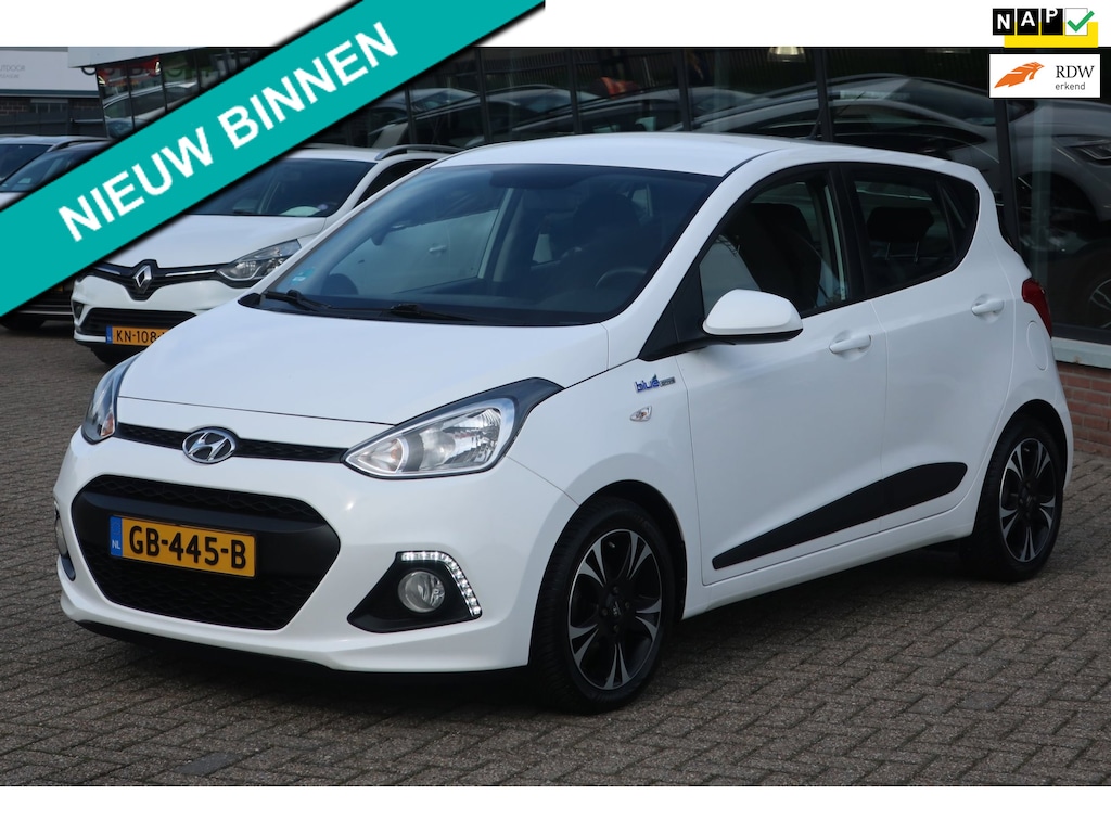 Hyundai i10 1.0i i-Motion Comfort Plus. CRUISEC_CLIMA.C_NAP_1eEIG..