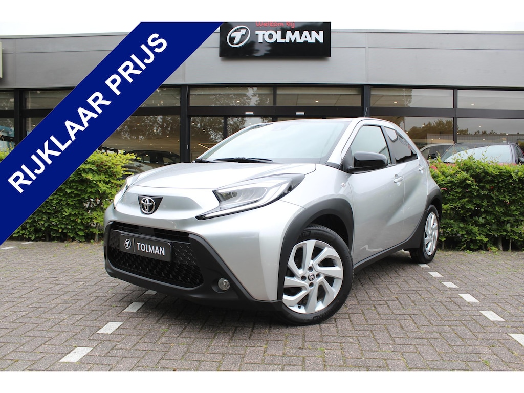 Toyota Aygo X 1.0 VVT-i MT first | Rijklaar | Stoelverw. | Clima | LED | Apple/Android | Privacy glass | LM-velgen | Dealer onderhouden