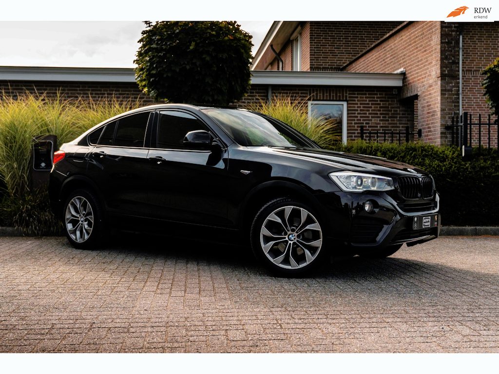 BMW X4 XDrive20i High Executive 184 PK Aut. Xenon Leder Head-Up Stoelverwarming 19''