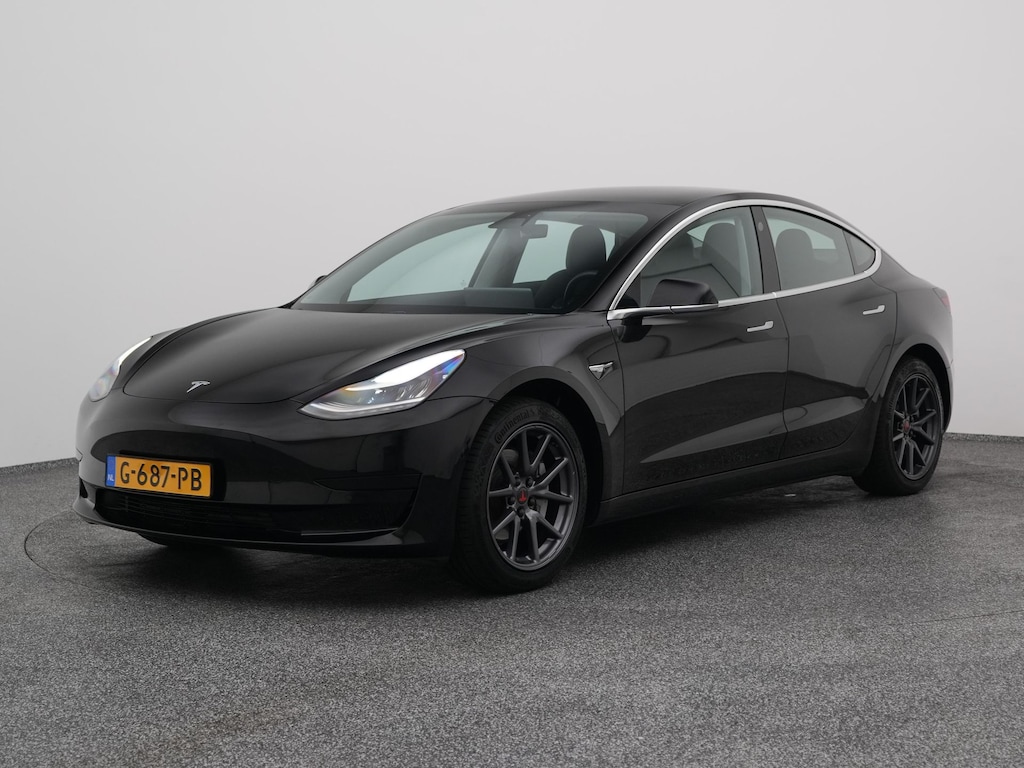 Tesla Model 3 Standard RWD Plus 60 kWh | PANO | AUTOPILOT | STOELVERWARMING