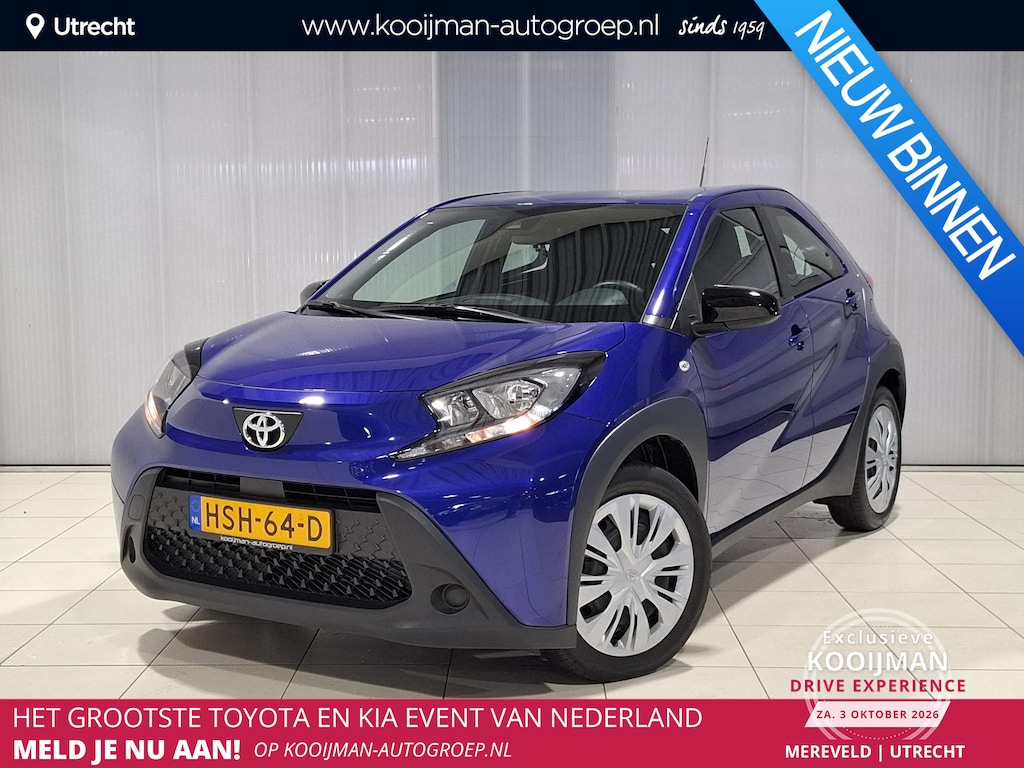 Toyota Aygo X 1.0 VVT-i MT Play BTW Auto, Orgineel Nederlandse Auto, Apple Carplay/Android Auto, Adaptieve Cruise Control, Camera, Garantie t/m Juni 2035