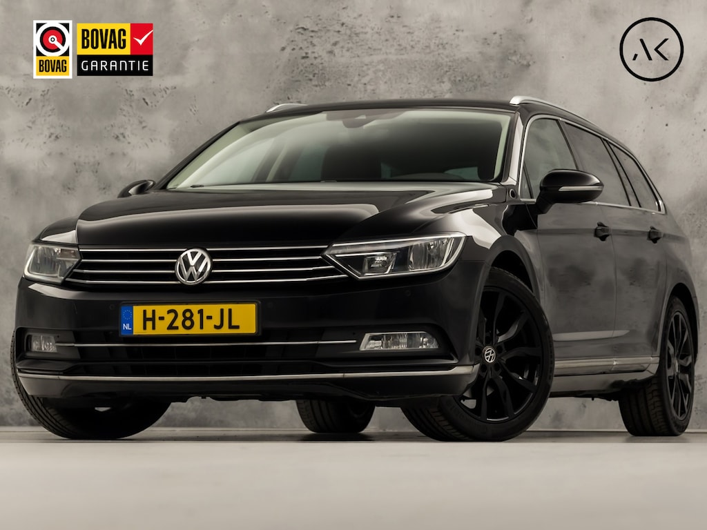 Volkswagen Passat Variant 1.4 TSI Highline R 150Pk Automaat (VIRTUAL COCKPIT, APPLE CARPLAY, BLACK PACK, CAMERA, STOELVERWARMING, LEDER/ALCANTARA, GETINT GLAS, KEYLESS, ADAPTIVE CRUISE, NIEUWSTAAT)
