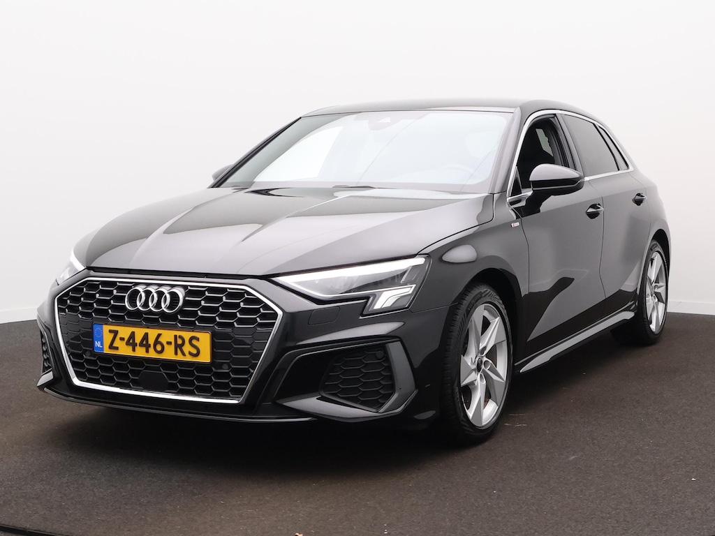 Audi A3 Sportback 35 TFSI S edition | ACC | Stoelverwarming | Navi |