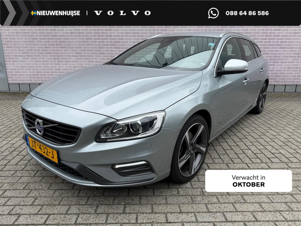 Volvo V60 2.0 T3 Nordic+ Sport | R-Design Exterieur | Trekhaak | Parkeersensoren | Bi-Xenon Adaptief | Lichtmetalen Velgen 18 inch | Sportstoelen | Stoelverwarming | Climate Control | Cruise Control | High Performance Audio | Bluetooth | Navigatie