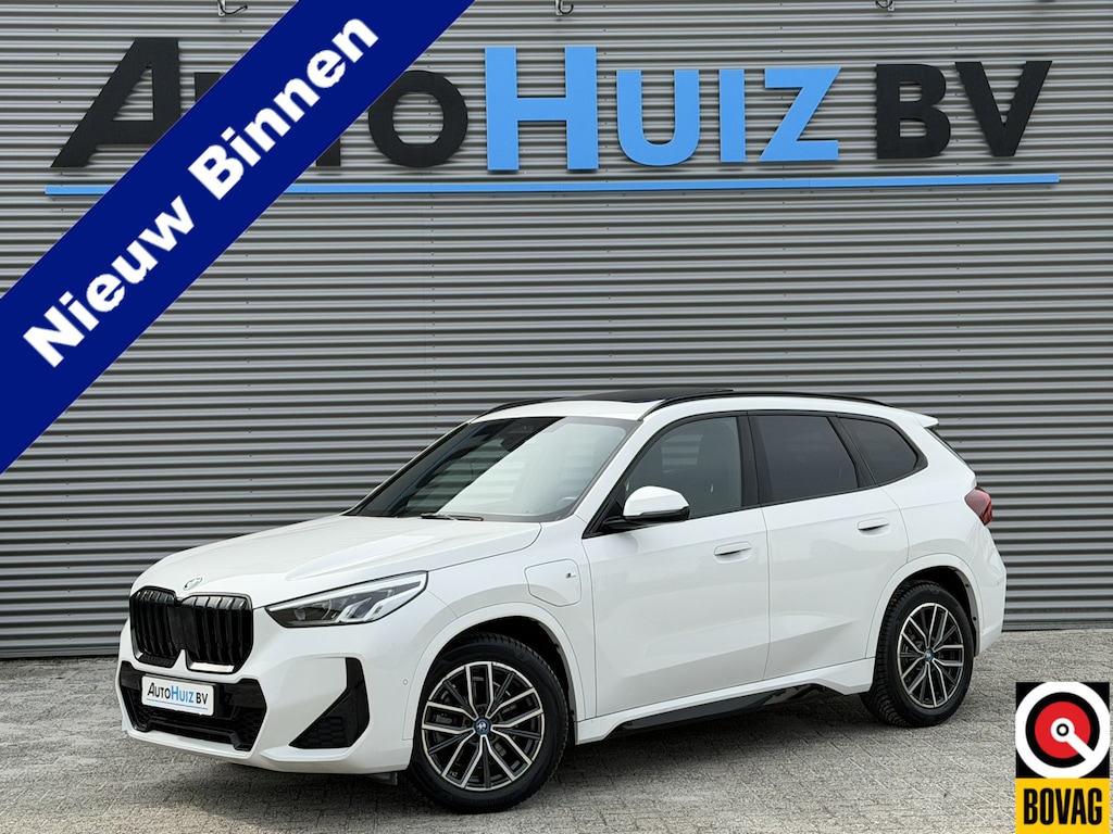 BMW X1 xDrive25e M Sport Panoramadak Trekhaak LED Carplay DAB Stoelverwarming Achteruitrijcamera