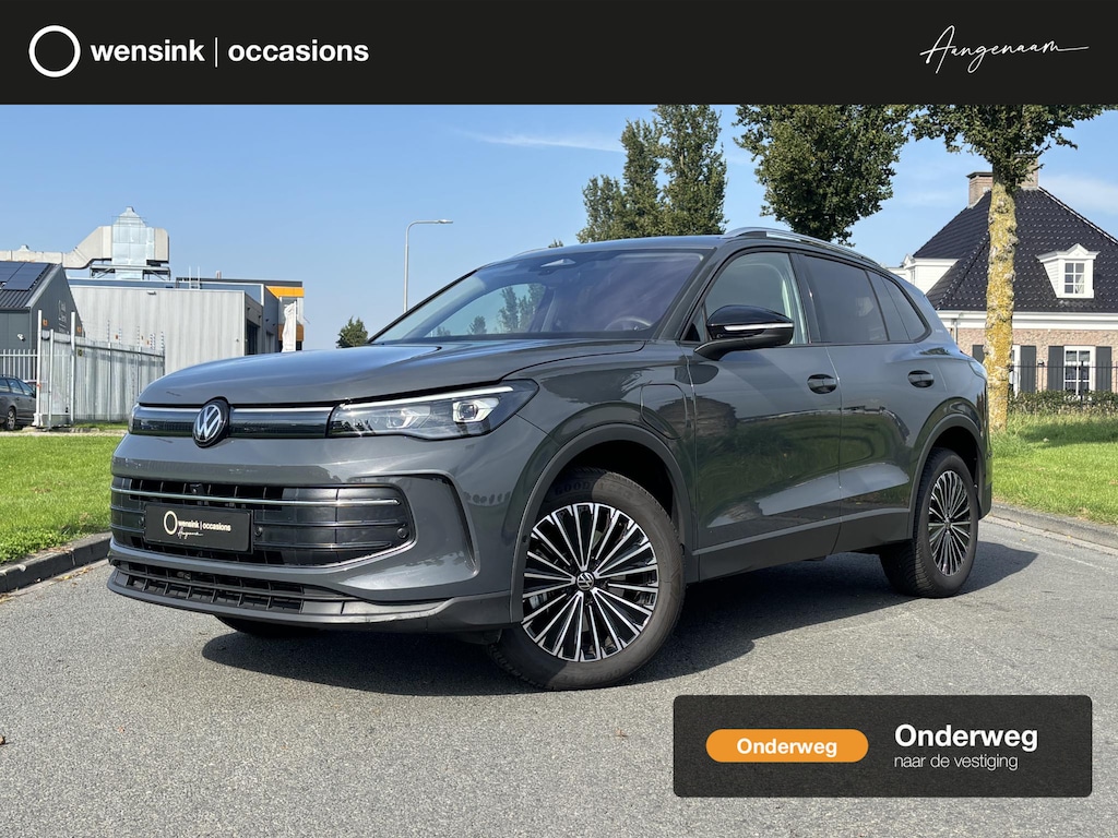 Volkswagen Tiguan 1.5 eHybrid Life energy | Trekhaak | IQ.Light | Interieurverlichtingspakket | Winterpakket + | Navigatie Discover Pro | 360 Camera | Digitaal Instrumentenpaneel | DAB | Apple CarPlay/Android Auto |