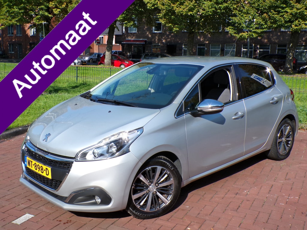 Peugeot 208 1.2 PureTech Allure automaat,, n.a.p distributieriem pas vervangen