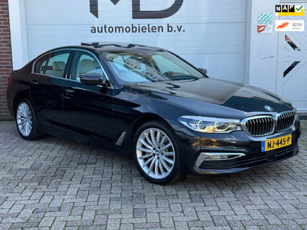 BMW 5-Serie 530i xDrive High Executive Luxury - Trekhaak-BTW -Schuifdak - 360 camera - Harman kardon - Sfeerverlichting