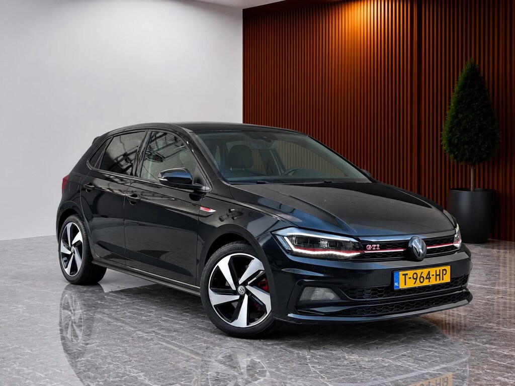 Volkswagen Polo 2.0 TSI GTI 200PK (CARPLAY, PARKEERSENSOREN V+A, AUTOMAAT, IQ LIGHTS, CRUISE CONTROL, BLEUTOOTH, GOED ONDH)