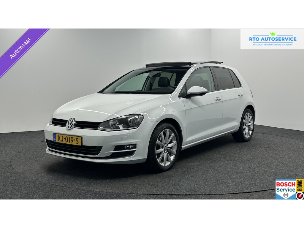 Volkswagen Golf 1.6 TDI Connected Series PANO NAVI CRUISE LM ECC CARPLAY.
