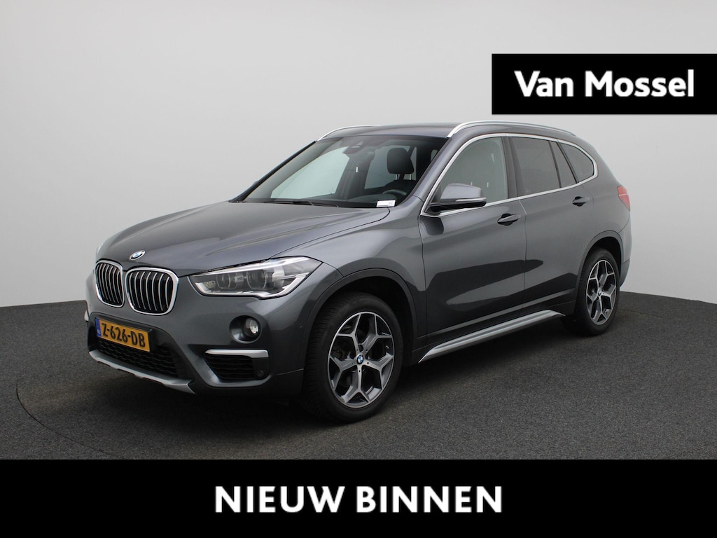 BMW X1 sDrive18i High Executive | Wordt Verwacht | Panoramdak | Climate Control | Parkeersensoren | Stoelverwarming |
