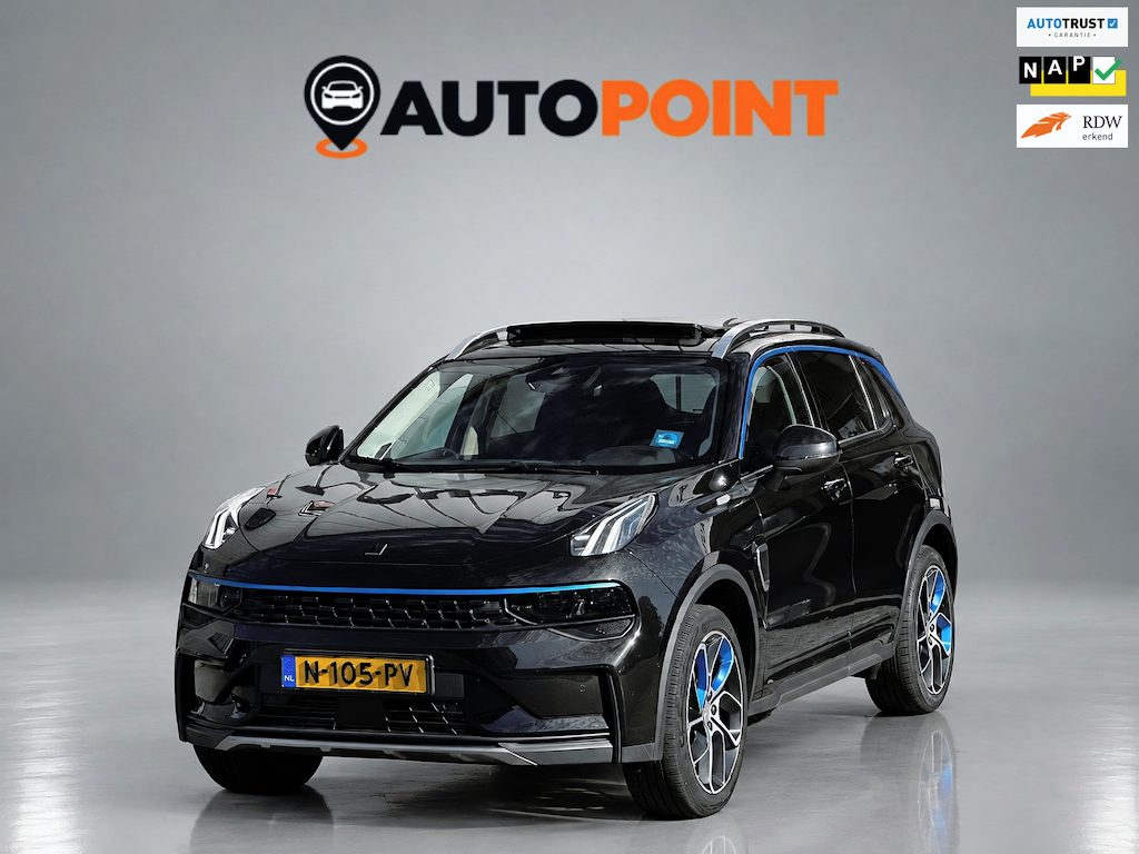 Lynk & Co 01 1.5 PHEV 6,6kWh SOH 97% PANO 360°cam Apple/Android Navi ]
