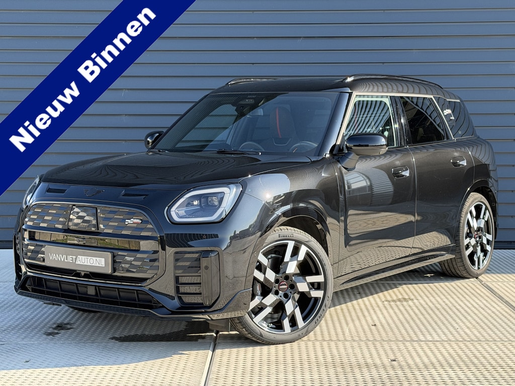 MINI Countryman SE ALL4 John Cooper Works L 66.5 kWh | 360 Camera | Pano / Schuifdak | Head-Up | L- Pakket | HK Audio