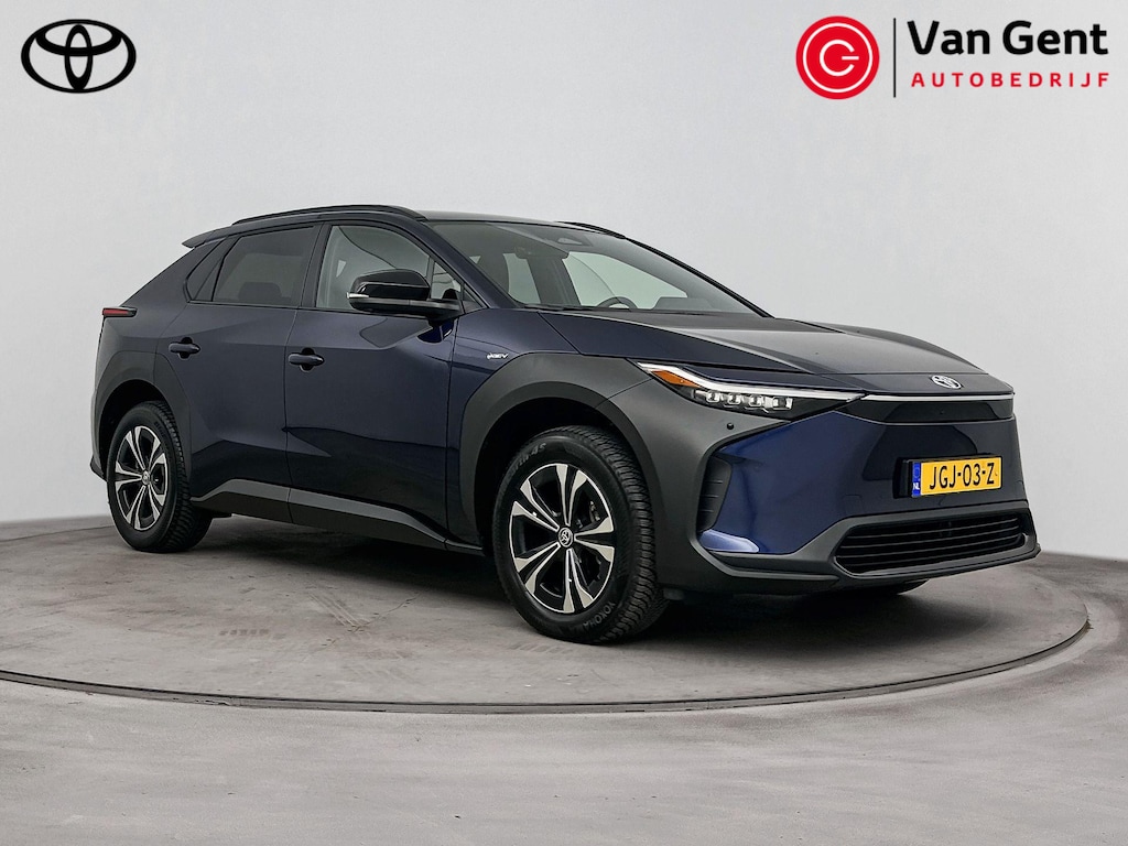 Toyota BZ4X Dynamic 71 kWh | Warmtepomp | Dodehoek detectie | Apple Carplay / Android Auto | 360 camera | Stoel-/stuurverwarming | Matrix LED | Verwarmbare voorruit | Adaptive Cruise | Keyless | Clima | 18 inch