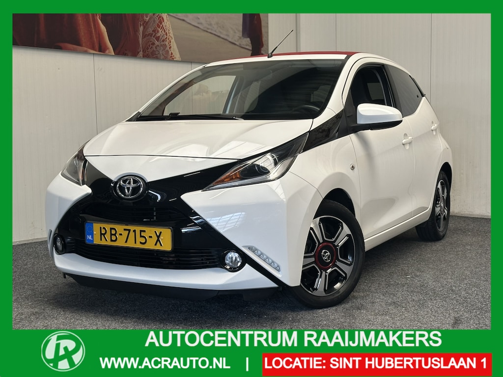 Toyota Aygo 1.0 VVT-i X-POSE CABRIOLET 1E EIGENAAR NAVIGATIE CRUISE CONTROL CLIMATE CONTROL BLUETOOTH TELEFOON MEDIA VOORBEREIDING ACHTERUITRIJCAMERA ZEER MOOI !!
