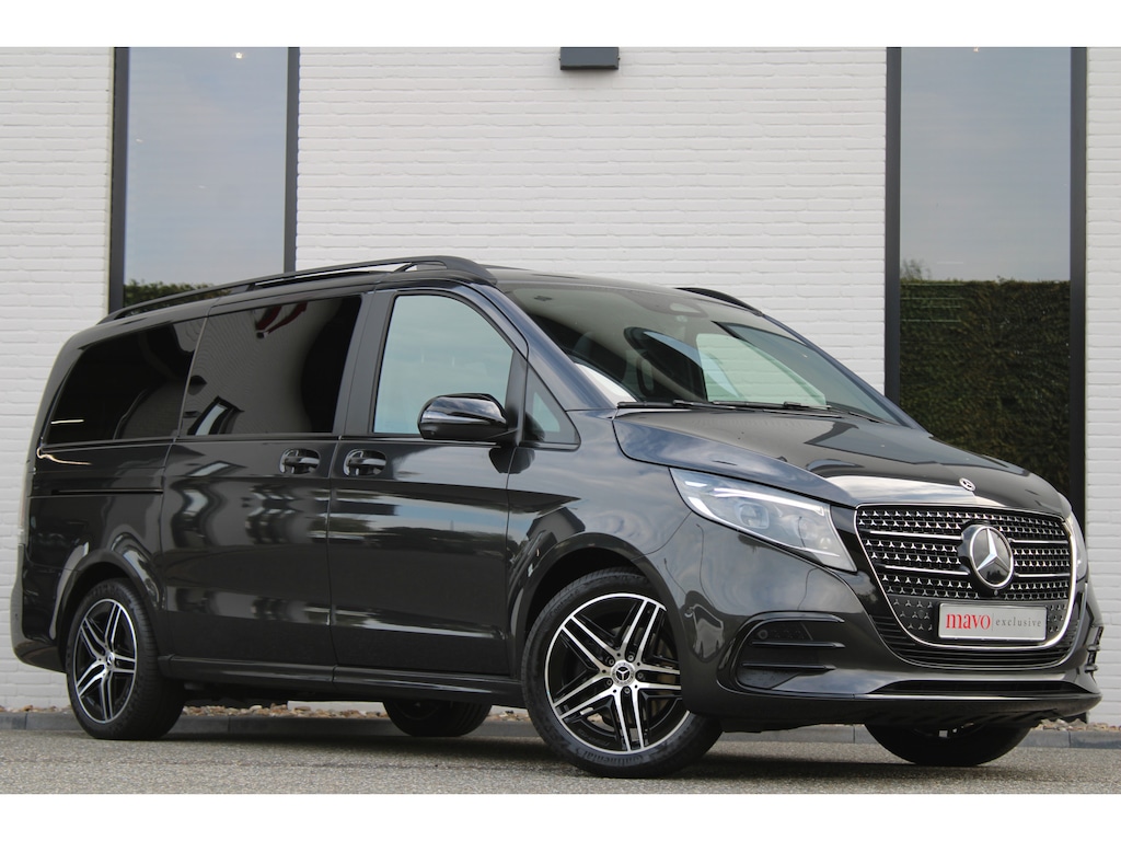 Mercedes-Benz V-klasse 300d / AMG / 4-Matic / DC / Luchtvering / Pano / Elec Stoelen / Burmester / Vol Opties / NIEUWSTAAT.