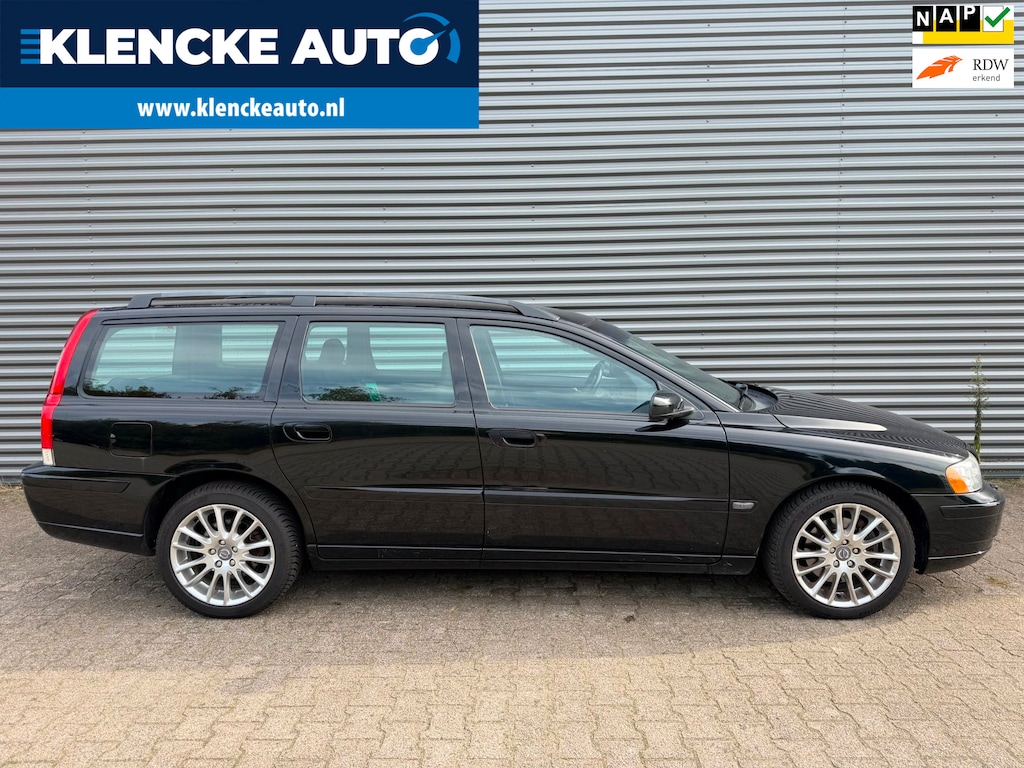 Volvo V70 2.5T Summum 209PK 268.694km Automaat Leer Navigatie Youngtimer Goed onderhouden 5-cilinder