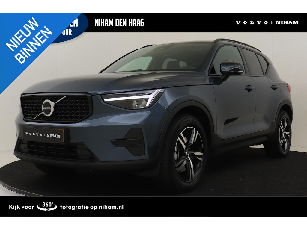 Volvo XC40 B4 (M-HYBRID) PLUS DARK -PANO.DAK|HARMAN/KARDON|CAMERA|POWER-SEATS|VERW.VOORRUIT|PRIVACY.GLAS|TREKHAAK|18"