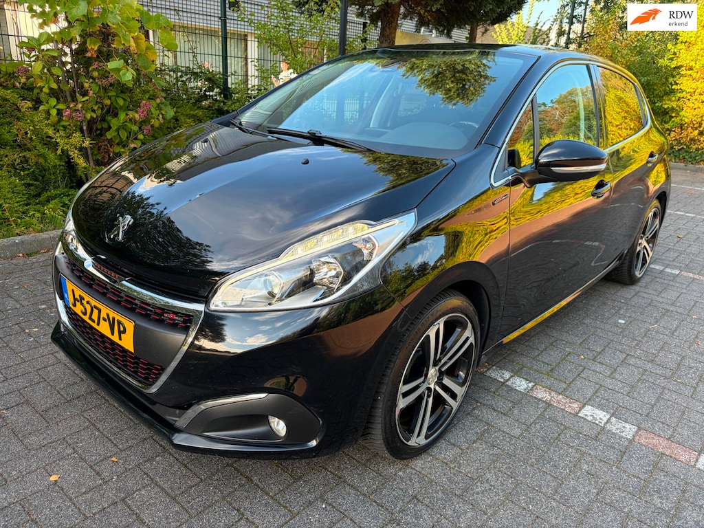 Peugeot 208 1.2 PureTech GT-line / Camera / Navi / 5-drs