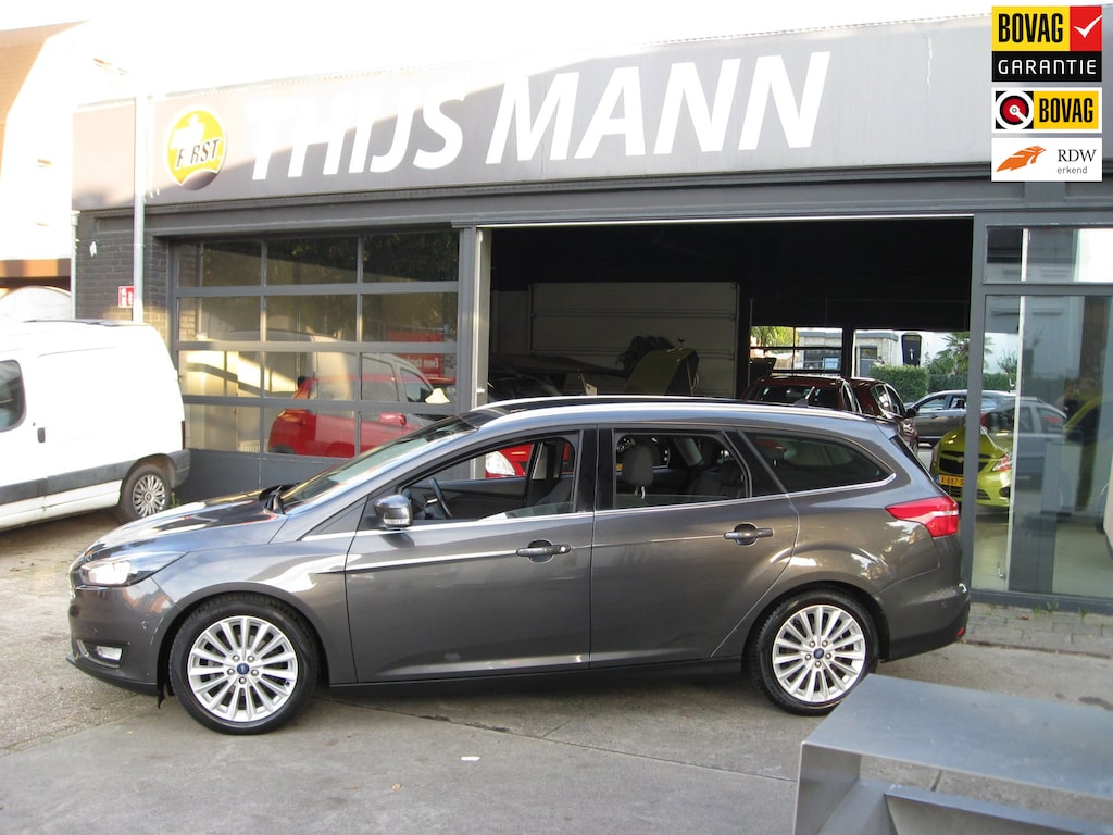 Ford Focus Wagon 1.0 Titanium Nieuwe distributie