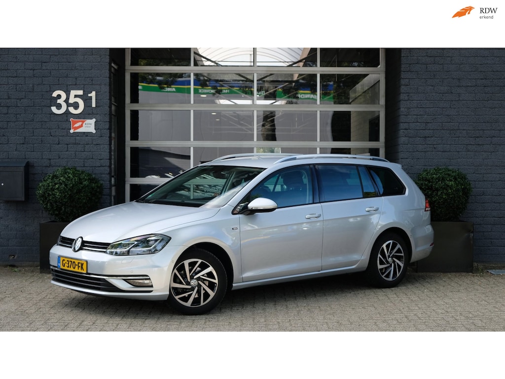 Volkswagen Golf Variant 1.6 TDI Highline ACC|Carplay|Camera|Led|Trekhaak