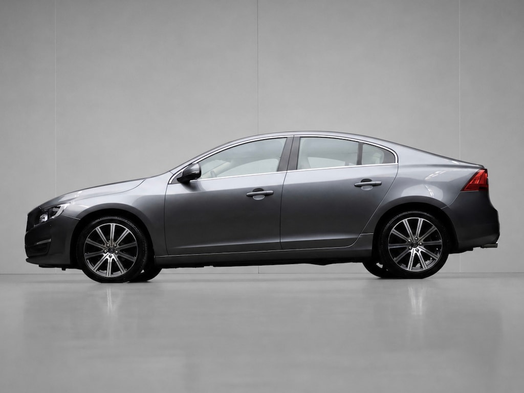 Volvo S60 2.0 T4 Summum Sport (SCHUIFDAK,NAVI,CAMERA,STOEL/STUURVERWARMING,CLIMATE,CRUISE,LED,ELEKTRISCHE SPORTSTOELEN,LM VELGEN)