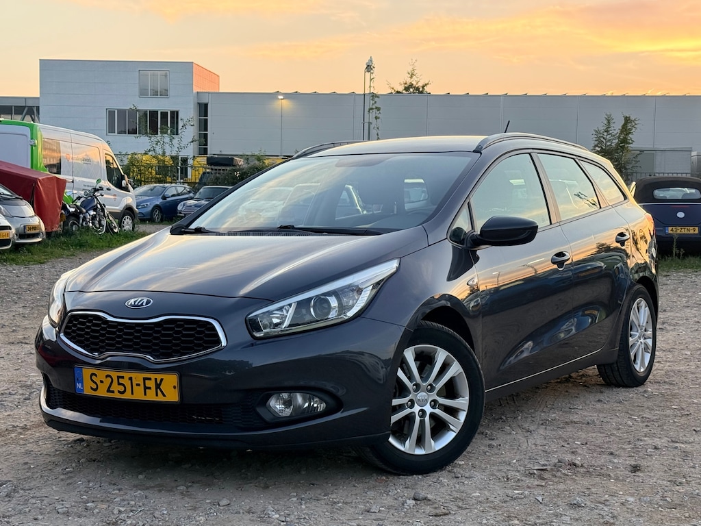 Kia Ceed Cee'd Sportswagon 1.6 GDI ComfortLine/ TREKHAAK