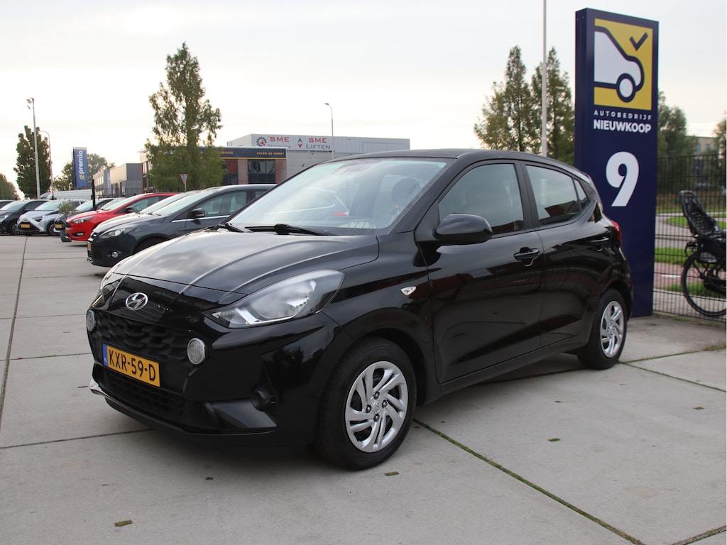 Hyundai i10 1.0 Premium Carplay, DAB+, Cruise, Airco Aanbieding!