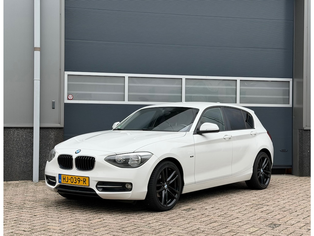 BMW 1-Serie 116i Sport bj.2015 Autom|Navi|5 Drs|Clima|Cc.