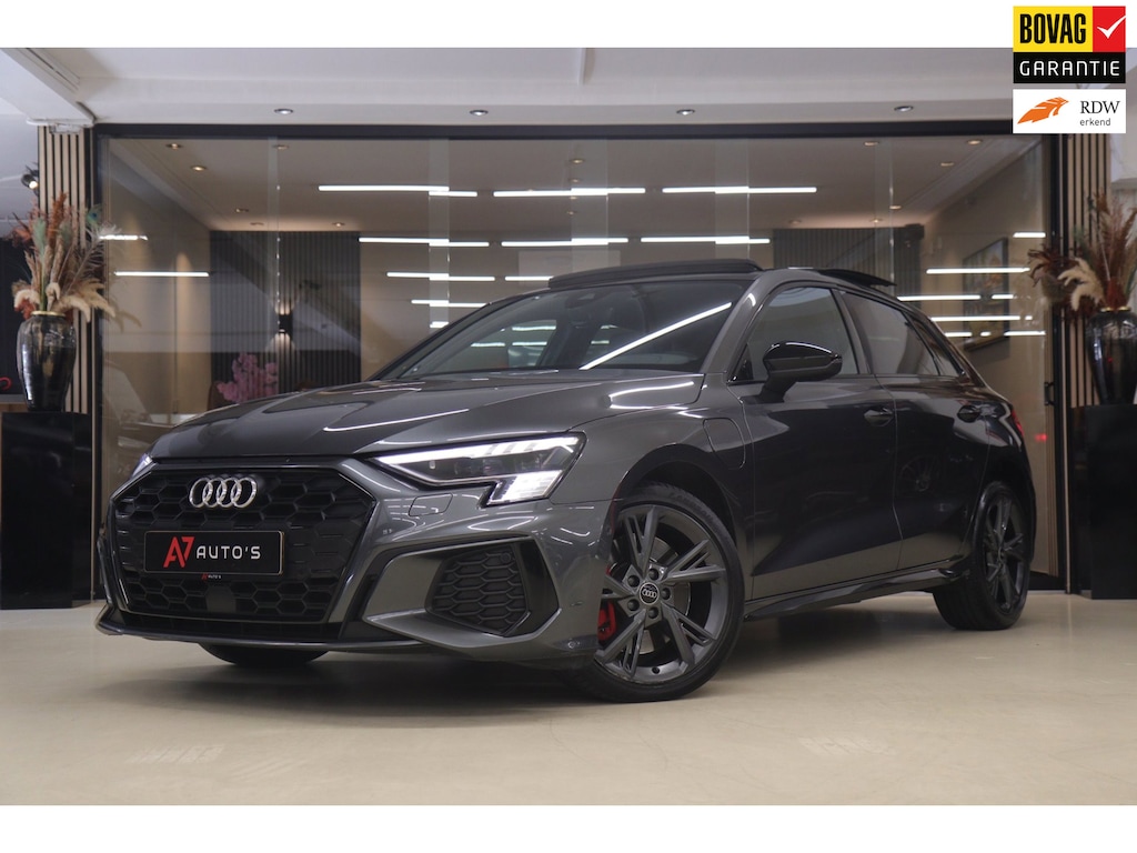 Audi A3 Sportback 45 TFSI e S edition Competition PANO/CARPLAY/ACC/KEYLESS/VOL