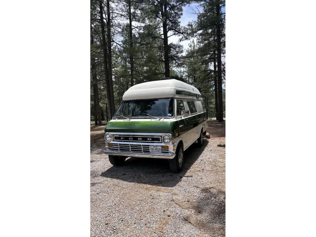 Ford E-350 XPLORER