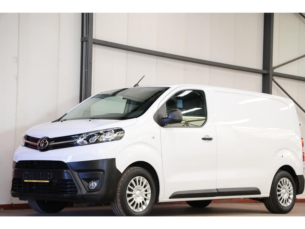 Toyota ProAce Worker 1.5 D-4D L2H1 CARPLAY PDC AIRCO
