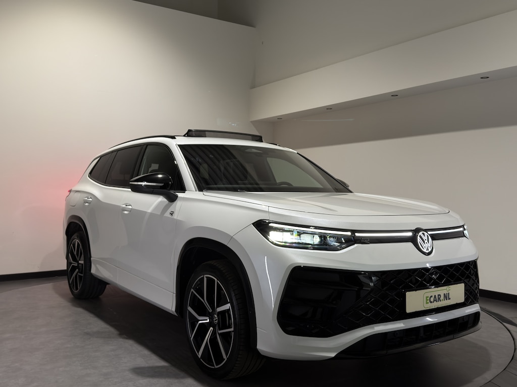 Volkswagen Tayron 1.5 eHybrid R-Line Edition | Trekhaak | H&K Audio | Luxe Leder | Panoramadak | Stoel ventilatie