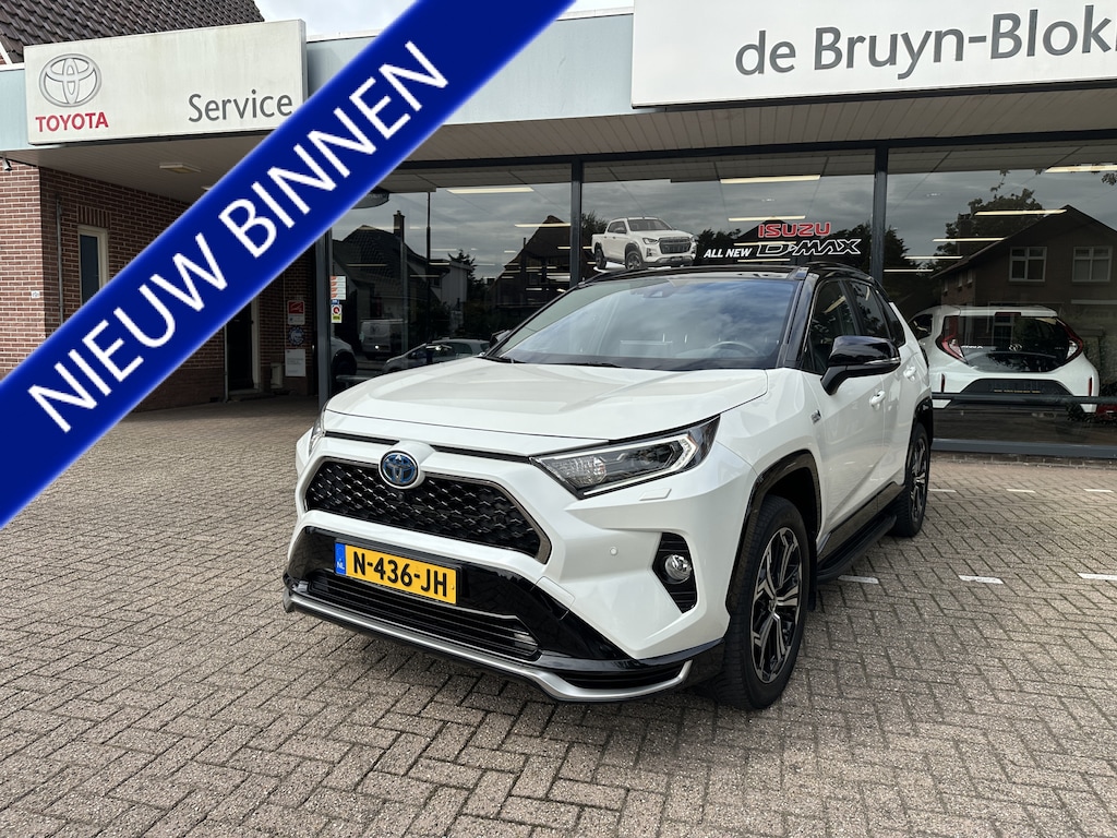 Toyota RAV4 2.5 Plug-in Hybrid AWD Bi-Tone Plus trekhaak / panoramadak / 360 monitor / stuurverwarming / JBL-audio / meest complete uitvoering / 10 jaar Toyota garantie-programma / Toyota pechhulppas / rijklaarprijs incl. garantie en onderhoud