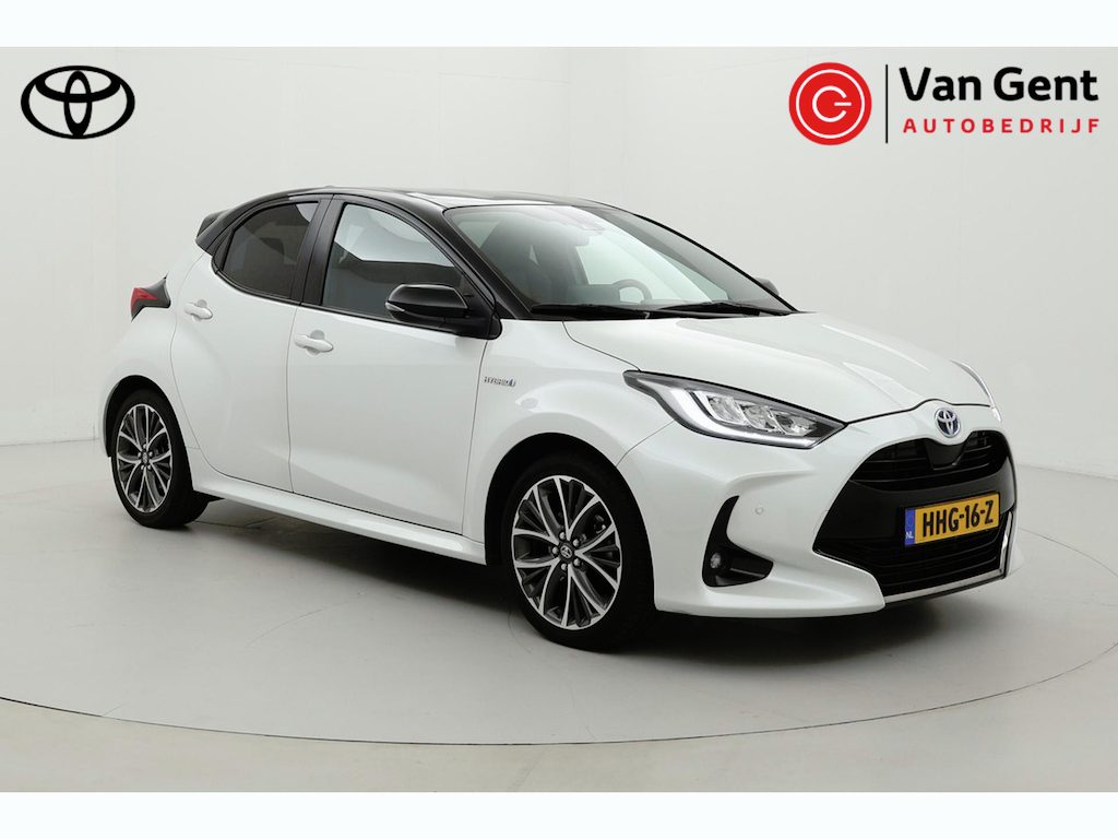 Toyota Yaris 1.5 Hybrid Launch Edition | Trekhaak | Dodehoek detectie | Head-up display | Stoelverwarming | Apple Carplay / Android Auto | Parkeersensoren voor/achter | 17 inch