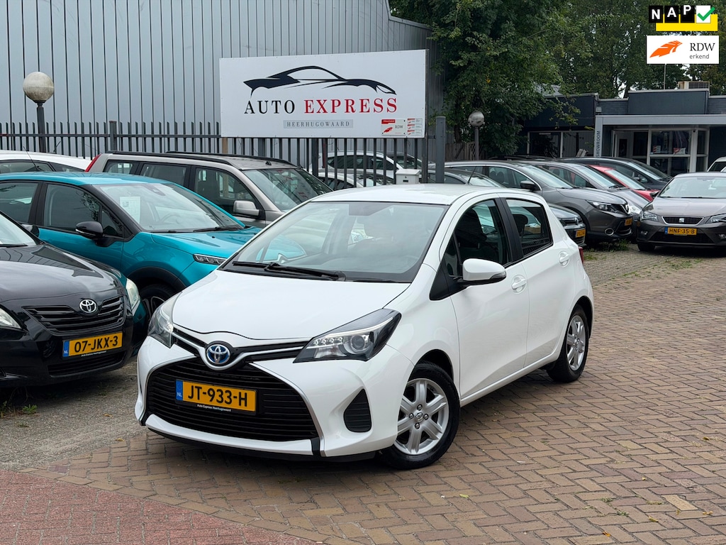 Toyota Yaris 1.5 Hybrid Aspiration Aut/Airco/Cruis/Navi/Camra/Nap/Nieuw Apk