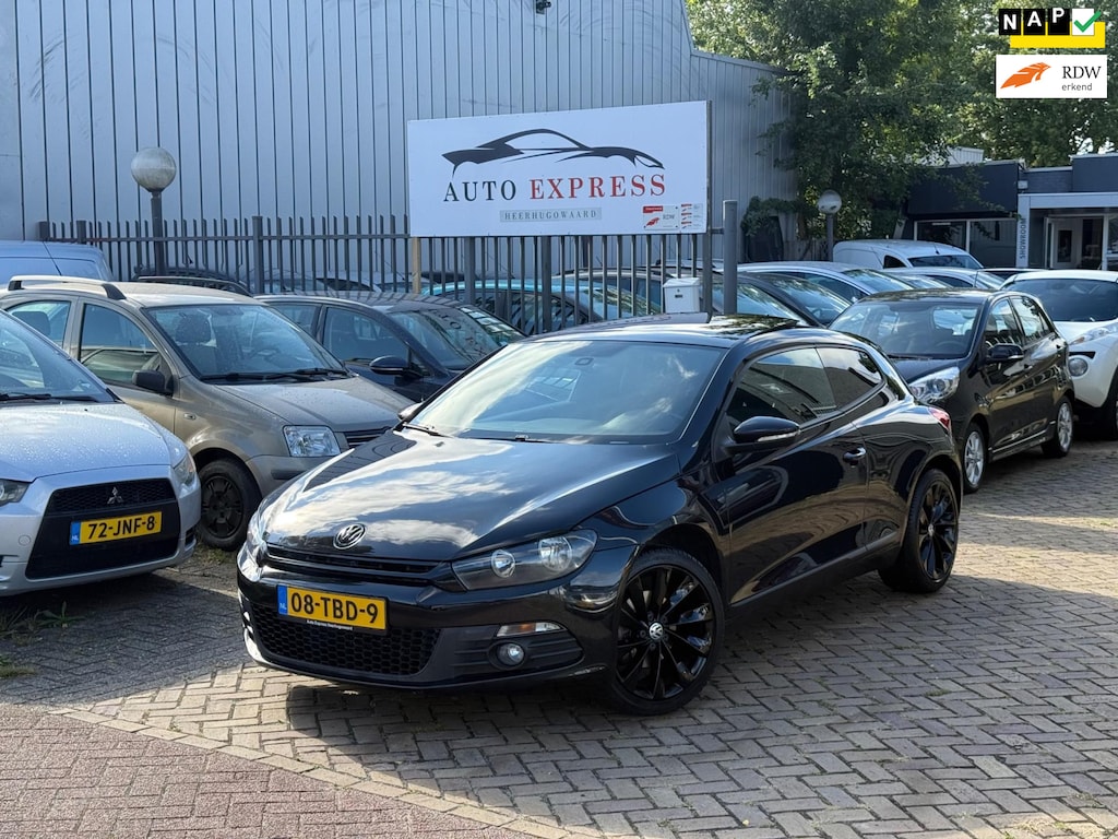 Volkswagen Scirocco 1.4 TSI Edition/Pano Dak/Cruis/Navigatie/sportieve uitlaat/Nap/Nieuw Apk/Volledig onderhoud/6Maanden Garantie