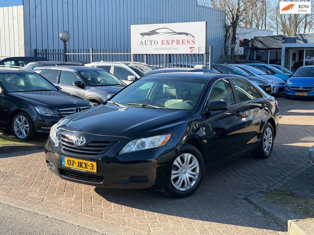 Toyota Camry 2.4 Aut/Clima/Navigatie/Cruise/Carplay/Apk
