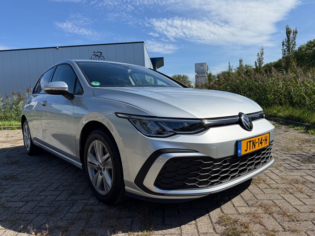 Volkswagen Golf 1.5 eTSI R-Line Business