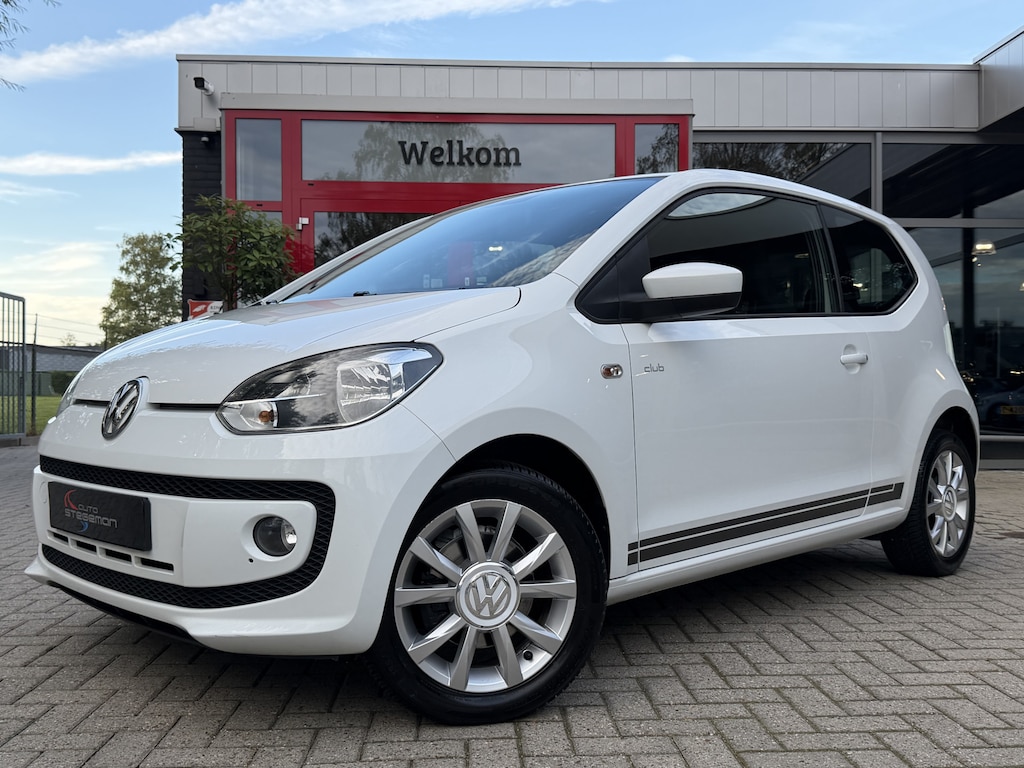 Volkswagen Up! 1.0 *!* CLUB EDITION *!* AIRCO/ STOELVERWARMING/ 15 INCH *!*