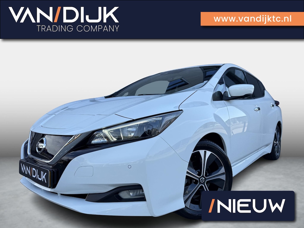 Nissan Leaf N-Connecta 40 kWh ✓SOH 88.6% ✓Navigatie ✓360° Camera ✓BLIS ✓Adaptive Cruise ✓Apple Carplay & Android auto ✓Stuur- Stoelverwarming ✓Parkeersensoren ✓Lichtmetaal