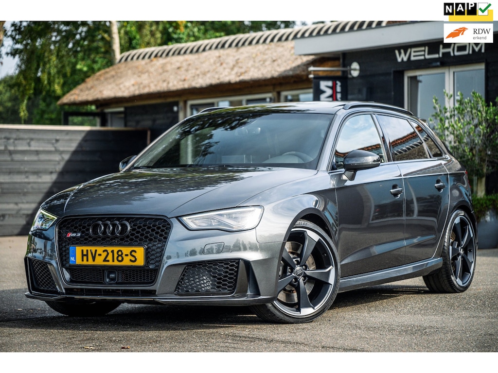 Audi RS3 A3 Sportback 2.5 TFSI quattro Pro Line Plus I 1ste lak I Dealer onderhouden I NAP I pano
