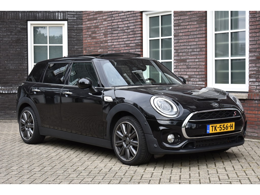 MINI Clubman Cooper S 2.0 Cooper S Chili Hyde Park | Pano | Harman Kardon| Dealer OH Wij zijn op afspraak geopend! Graag bellen voor uw komst.