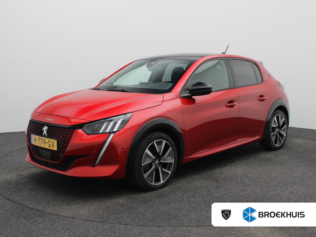 Peugeot e-208 EV GT Pack 50 kWh | 93% SOH | Carplay | Pano dak | Adaptieve cruise | Stoelverwarming | Navi | Camera