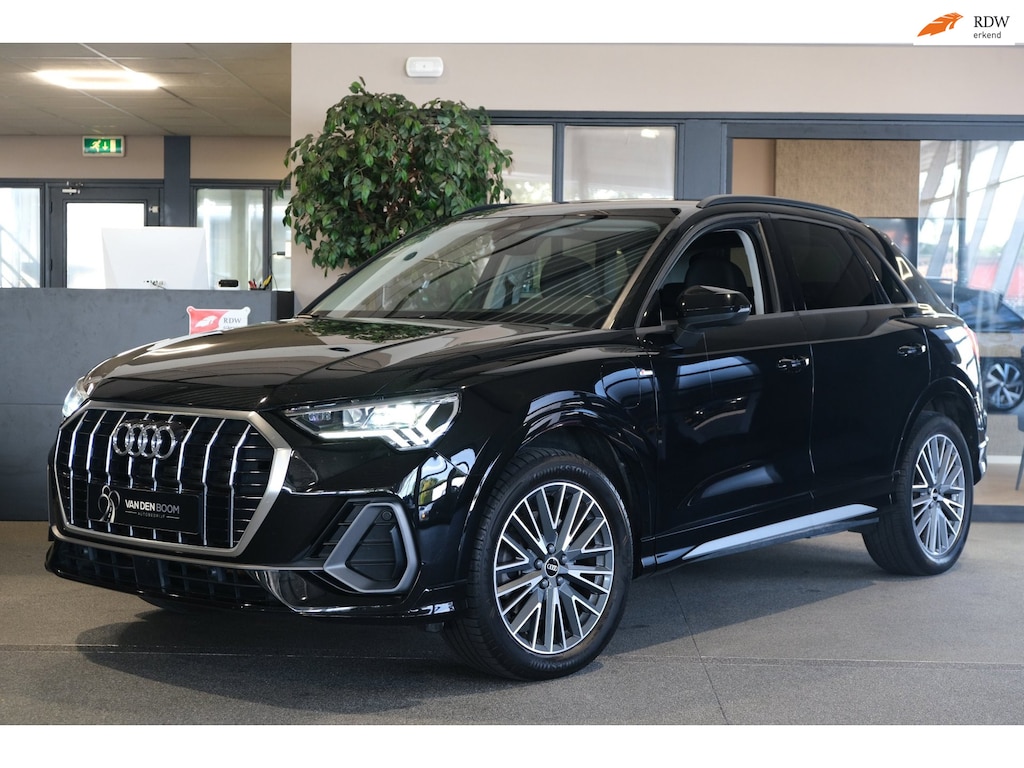 Audi Q3 45 TFSI e S-Line Navi Leder Led Keyless Pdc Acc
