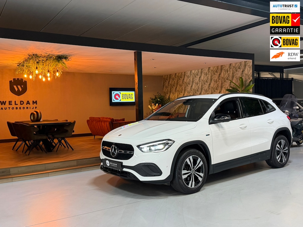 Mercedes-Benz GLA 250 e Business Solution Luxury Limited SOH100%|360° Camera|MULTIBEAM LED|Ambient|Elektr Trekhaak|Rijklaar